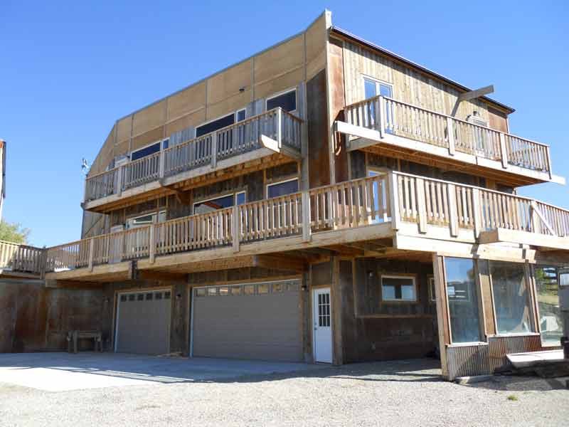 SKYLINE TOWNHOMES FOR RENTnLuxury 2Bedroom units in Pinedale, various