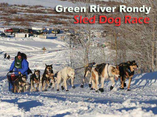 Sue Morgan on the 12-dog course of the 2006 Green River Rondy. Pinedale Online photo.