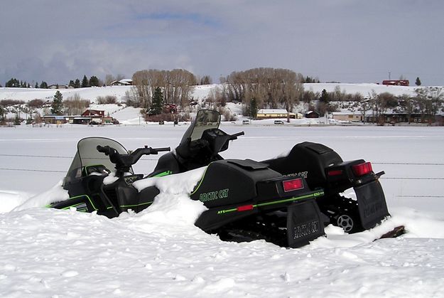 Buried Snowmachine. Photo by Pinedale Online.