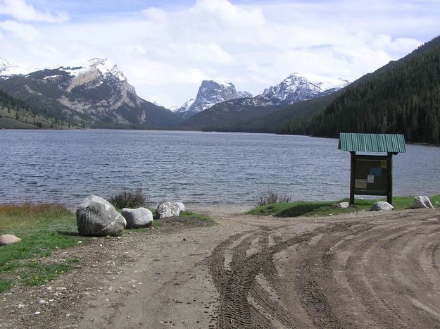 Lake Boat Launch area. Photo by Pinedale Online.