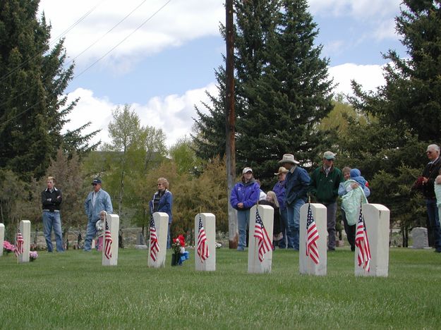 Headstones & Flags. Photo by Pinedale Online.