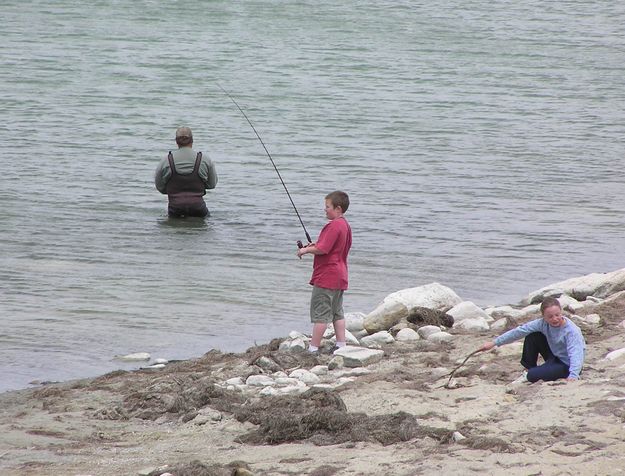 Family Fishing Fun. Photo by Pinedale Online.