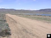 Road is dry all around lake. Photo by Pinedale Online.