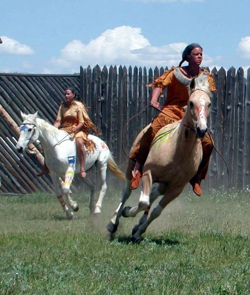 Pony Dancers. Photo by Pinedale Online.