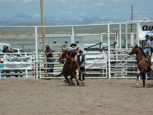 Saddle Bronc Riding. Photo by Pinedale Online.