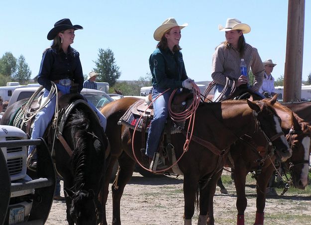 Classic Cowgirls. Photo by Pinedale Online.