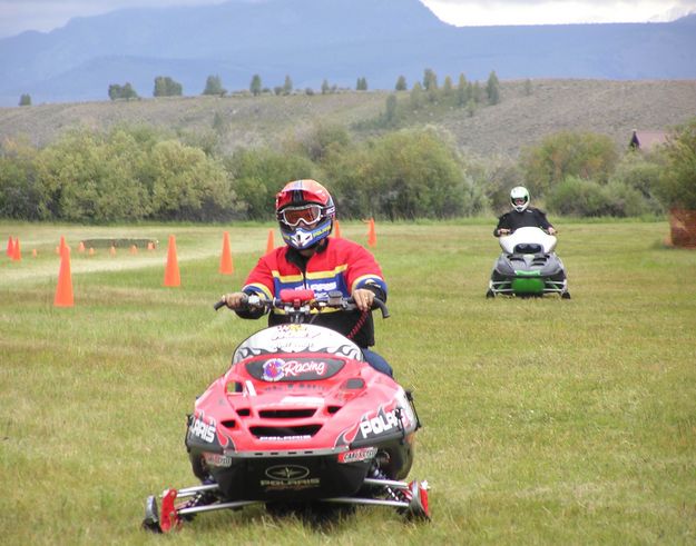 Grass not snow. Photo by Pinedale Online.