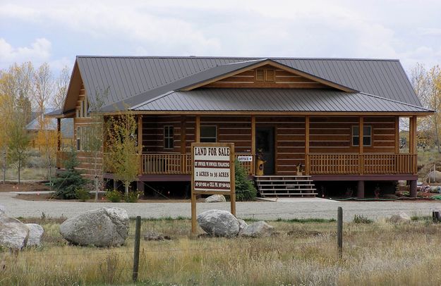 Brazzill RanchLand Office. Photo by Pinedale Online.