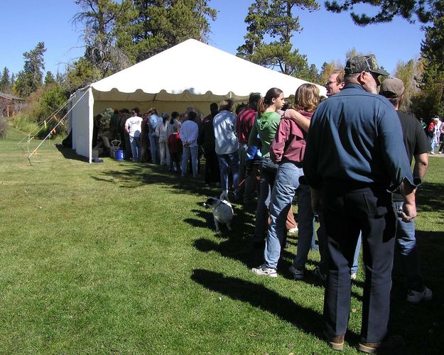 BBQ Food Line. Photo by Pinedale Online.