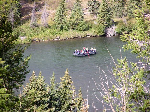 Rafting the Snake River. Photo by Pinedale Online.