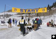 Team 8 lines up. Photo by Dawn Ballou, Pinedale Online.