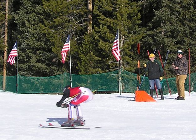 Crossing the finish line. Photo by Pinedale Online.