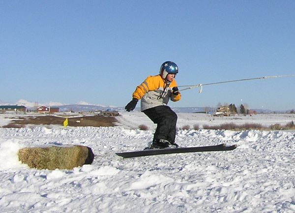 One Handed. Photo by Dawn Ballou, Pinedale Online.