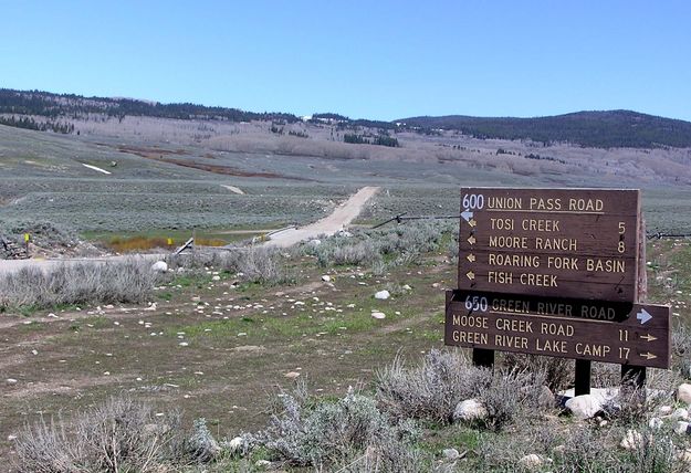 Union Pass Road. Photo by Pinedale Online.