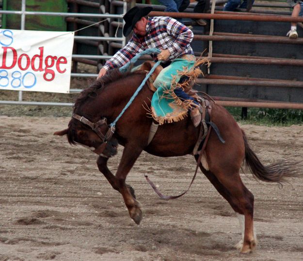 Saddle Bronc Rider Bryon Lozier. Photo by Pinedale Online.