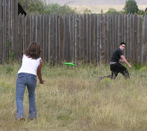 Playing Frisbee. Photo by Dawn Ballou, Pinedale Online.