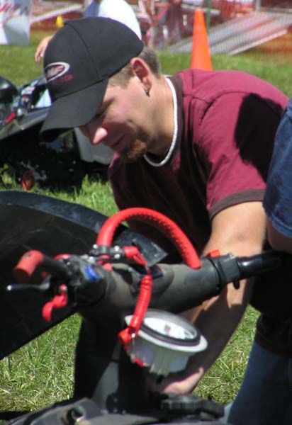 Tinkering. Photo by Dawn Ballou, Pinedale Online.