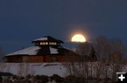 Full Moon Rising. Photo by Clint Gilchrist, Pinedale Online.