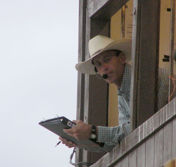 Matt Bombard Announcer. Photo by Dawn Ballou, Pinedale Online.