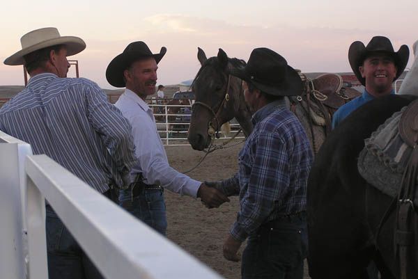 Winner Congratulations. Photo by Dawn Ballou, Pinedale Online.