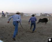 Running with the iron. Photo by Dawn Ballou, Pinedale Online.