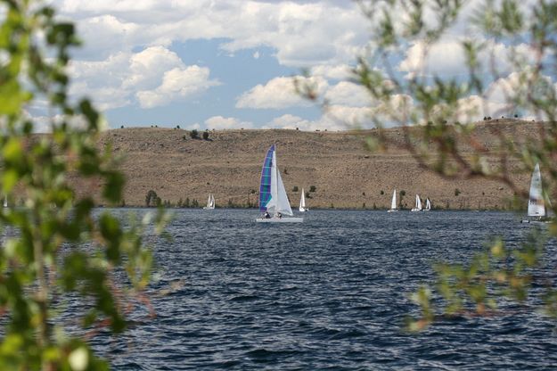 Sailing on Fremont Lake. Photo by Clint Gilchrist, Pinedale Online.
