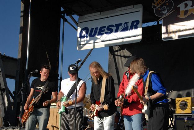 Jammin'. Photo by Arnold Brokling.