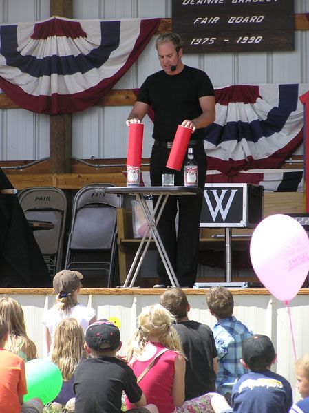 Sean Watson Magician. Photo by Dawn Ballou, Pinedale Online.