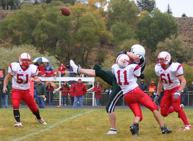 Scamble Punt. Photo by Clint Gilchrist, Pinedale Online.