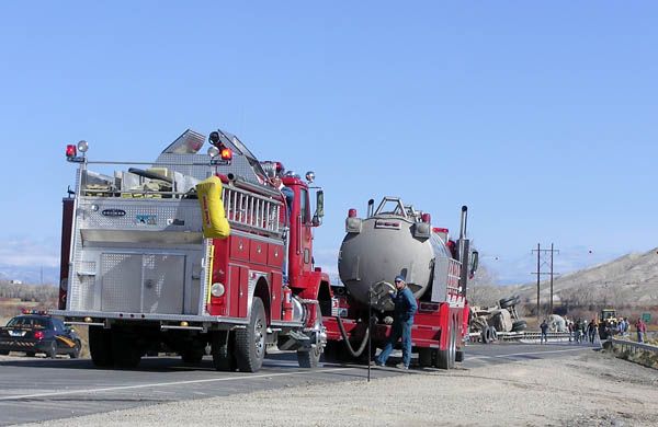 Emergency vehicles. Photo by Dawn Ballou, Pinedale Online.