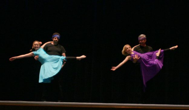 Salsa Dance to Bongo Bong. Photo by Pam McCulloch, Pinedale Online.