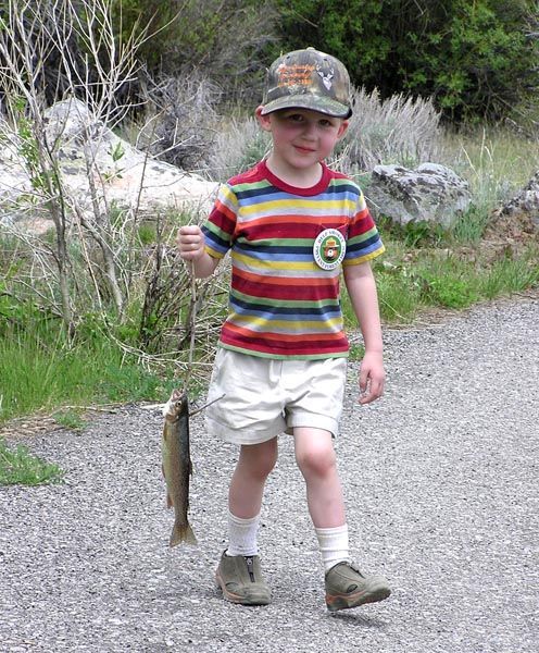 Kid's Fishing Day at the CCC Ponds. Photo by Dawn Ballou, Pinedale Online.