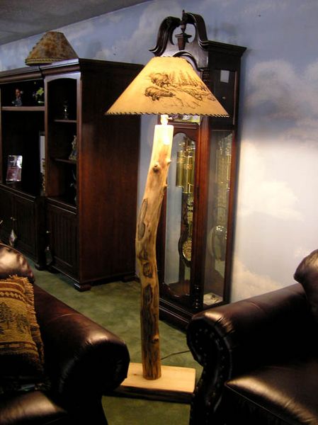 Log Floor Lamp. Photo by Dawn Ballou, Pinedale Online.