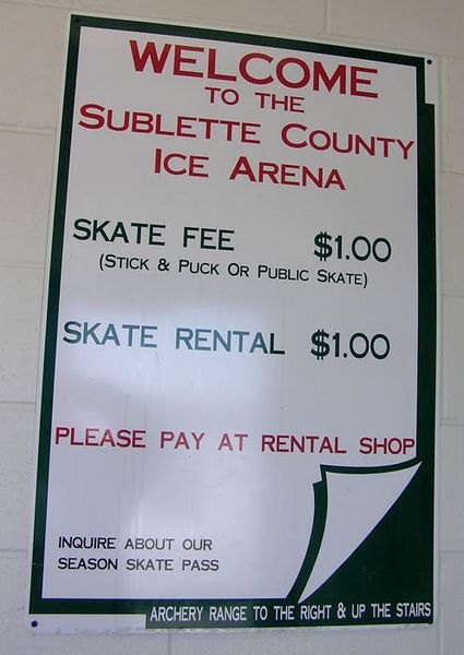 Ice Rink sign. Photo by Dawn Ballou, Pinedale Online.