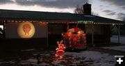 Holiday Lights. Photo by Pam McCulloch, Pinedale Online.