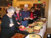 Food line. Photo by Dawn Ballou, Pinedale Online.