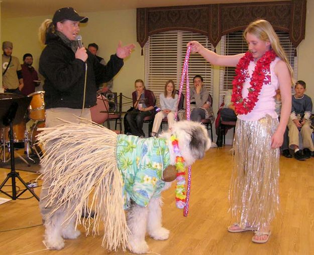 Doggie Fashion Show. Photo by Dawn Ballou, Pinedale Online.