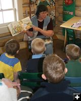 Storytime Nancy. Photo by Pam McCulloch, Pinedale Online.