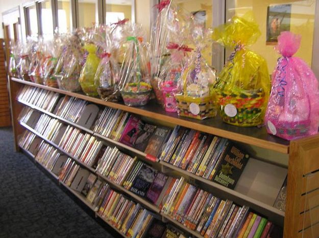 Easter Baskets on display. Photo by Dawn Ballou, Pinedale Online.