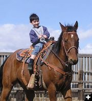 Jackson rides Leo. Photo by Dawn Ballou, Pinedale Online.