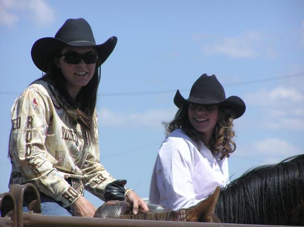 Cowgirls. Photo by Dawn Ballou, Pinedale Online.