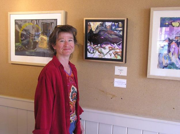 Artist Sue Sommers. Photo by Dawn Ballou, Pinedale Online.