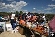 Lunch Time. Photo by Pam McCulloch, Pinedale Online.