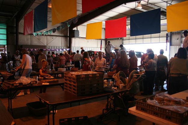 Chuckwagon Days BBQ. Photo by Dawn Ballou, Pinedale Online.
