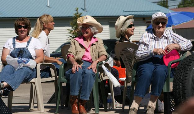 Cattlewomen. Photo by Dawn Ballou, Pinedale Online.