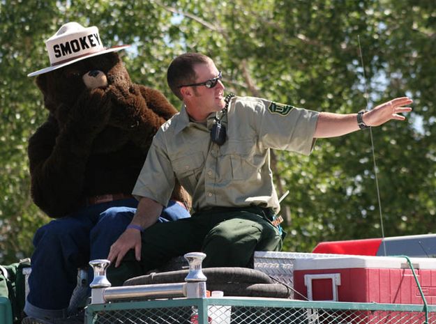Smokey Bear. Photo by Dawn Ballou, Pinedale Online.