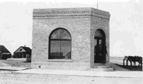 Big Piney Bank 1915. Photo by .