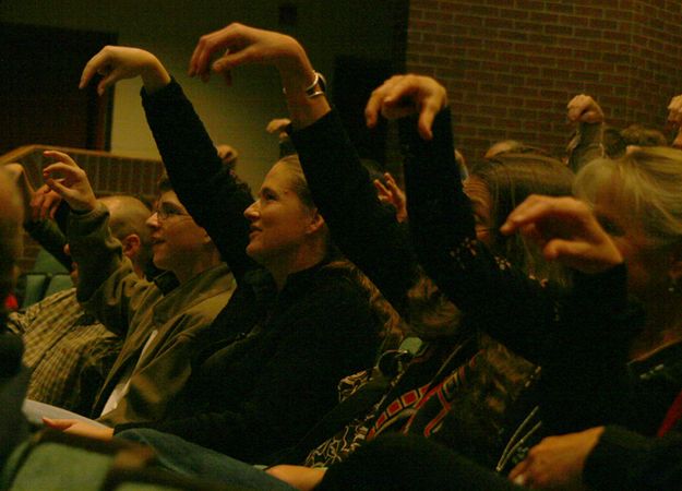 3 Finger Method. Photo by Pam McCulloch.