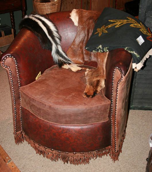 Leather Chair. Photo by Dawn Ballou, Pinedale Online.