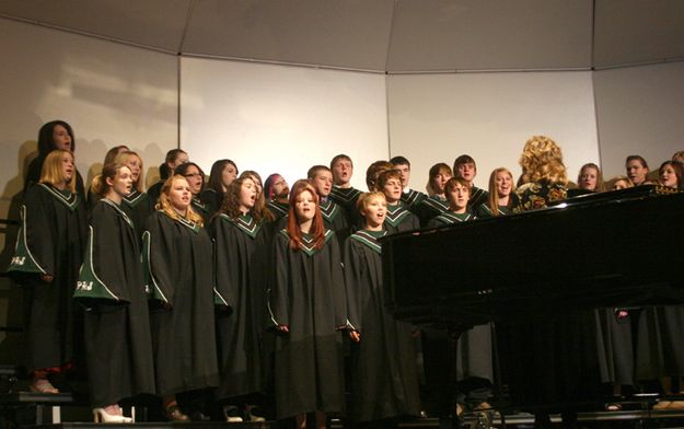 Pinedale High School Choir. Photo by Pam McCulloch.